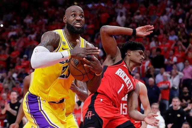 星空体育APP-NBA｜湖人3比0拿到赛点，詹姆斯再创里程碑纪录